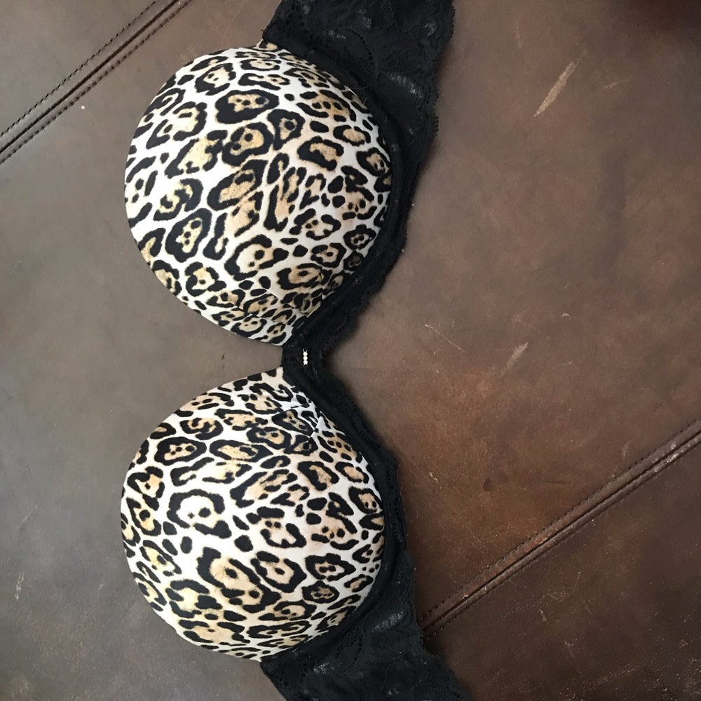 Cheetah strapless bra